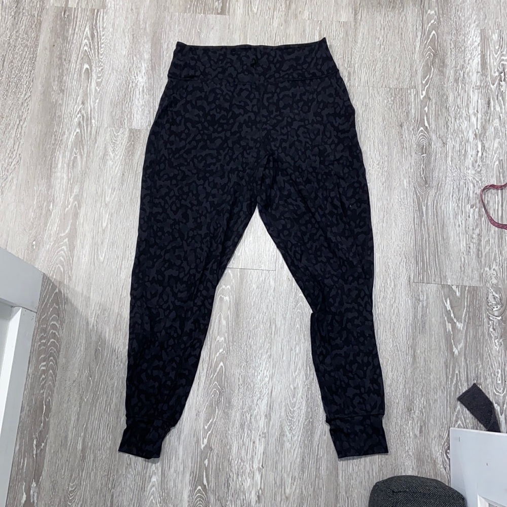Lululemon Black Gray Print Align Legging Jogger Pant 10